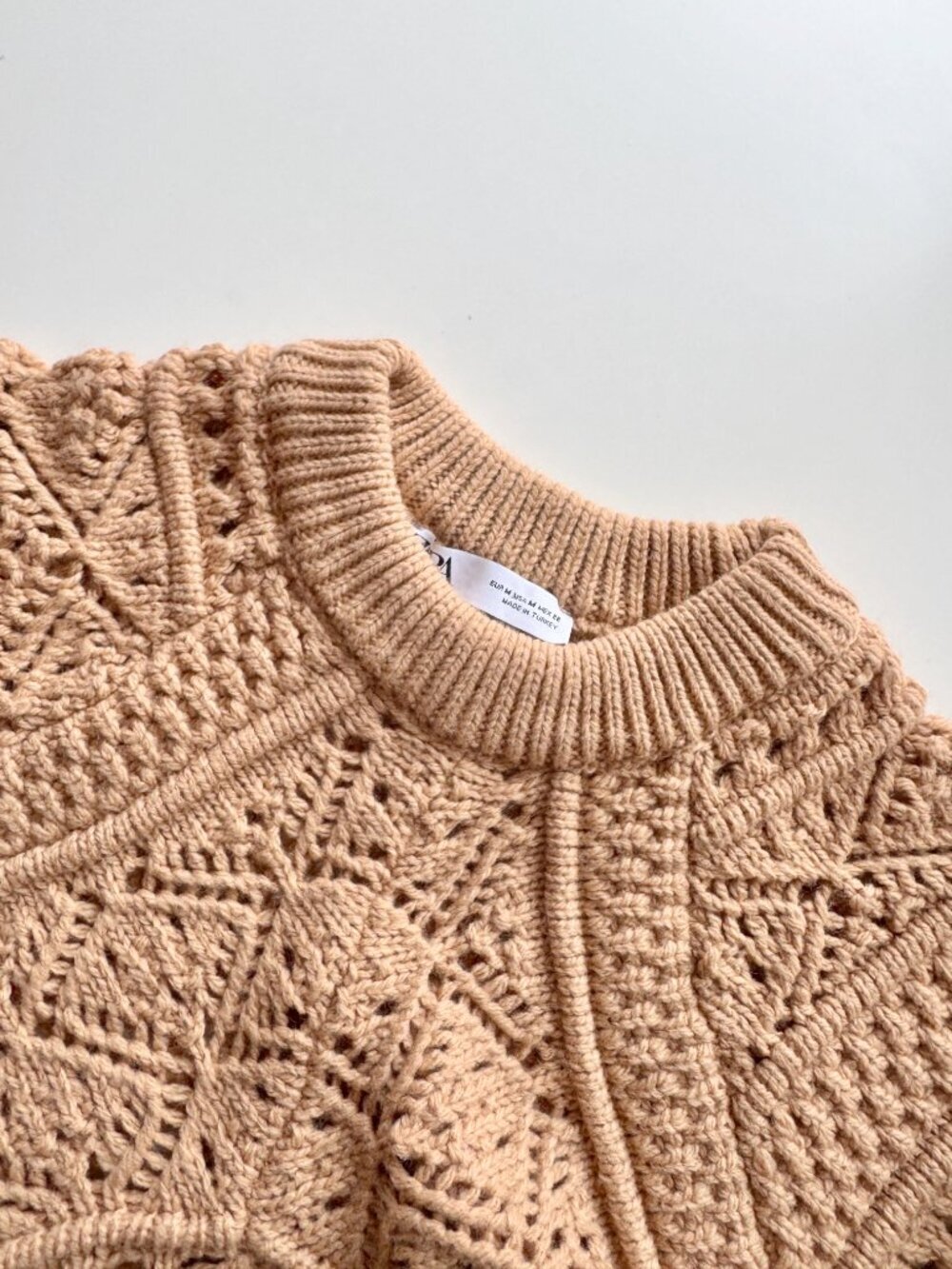 ZARA Tan Acrylic Wool Crochet Pointelle Knit Puff Sleeve Sweater, Size M - Picture 12 of 14